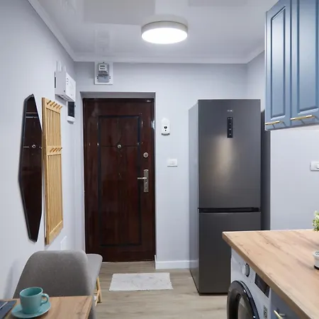 아파트 Antonia Park Mall *