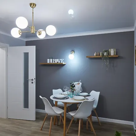 Antonia Park Mall Daire Köstence