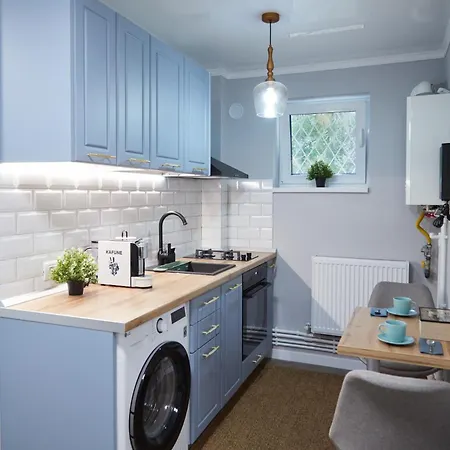 Antonia Park Mall Daire