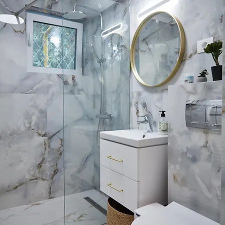 Antonia Park Mall Daire